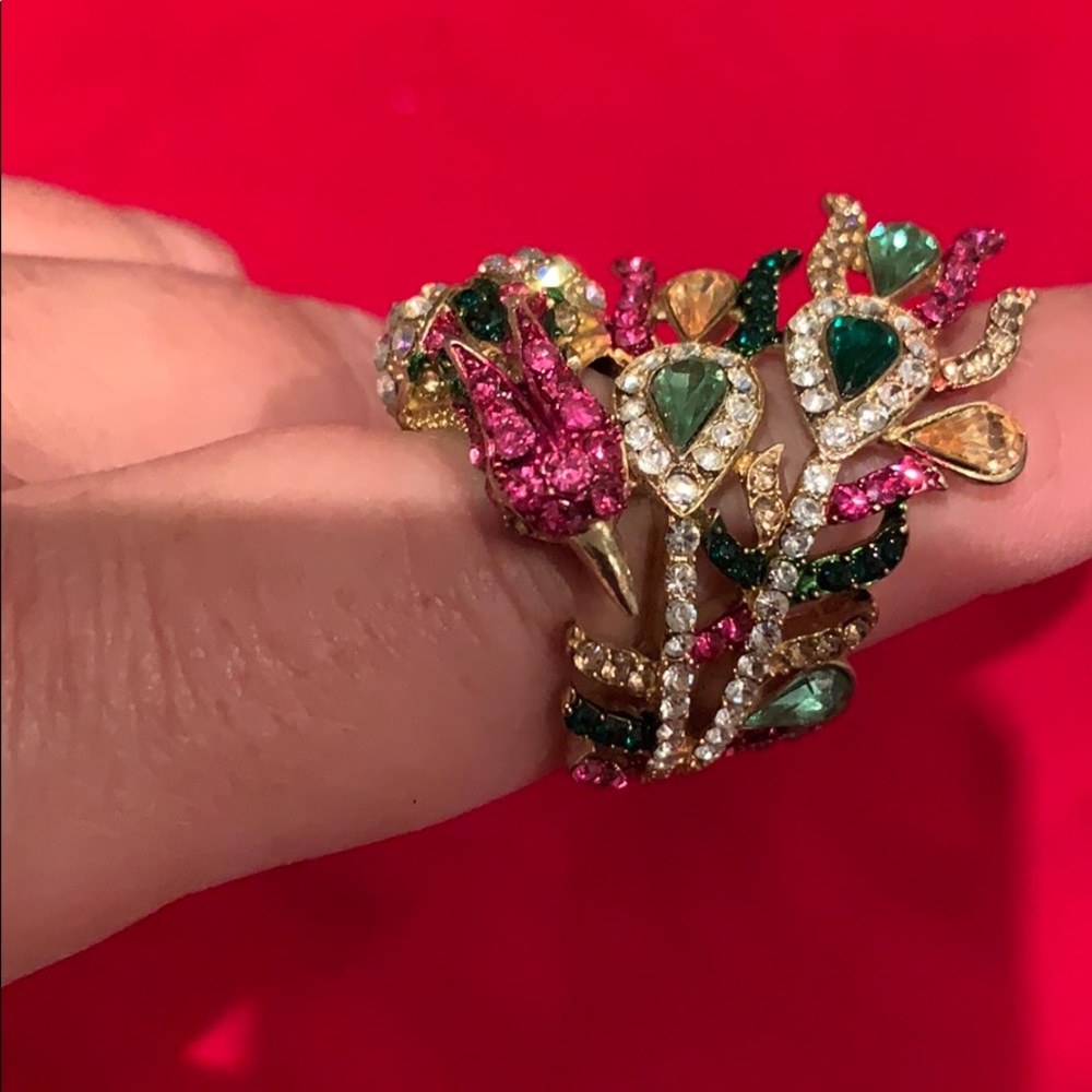 One size bird ring